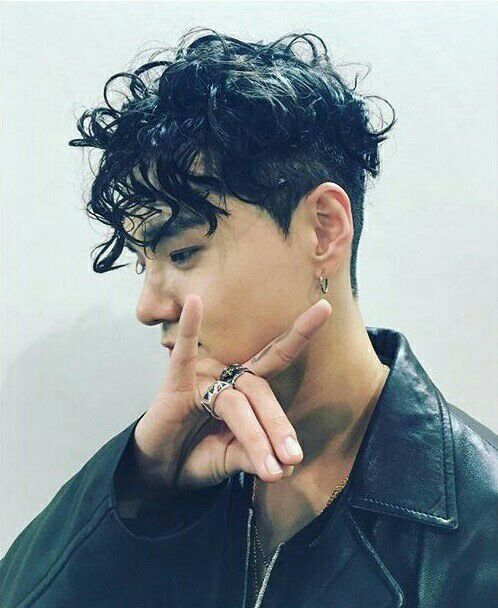 KS94KT's tweet photo. o pai brincou no cabelo hoje. #ksgram https://t.co/c1nYMiyXdX