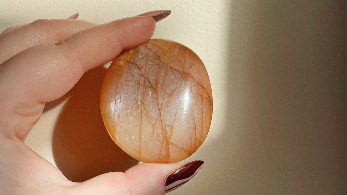 whimsycrystals's tweet photo. flashy peach moonstone palms are hitting my store in just under 2hrs!! 🌅✨🍑 https://t.co/EUrDsUwwa5