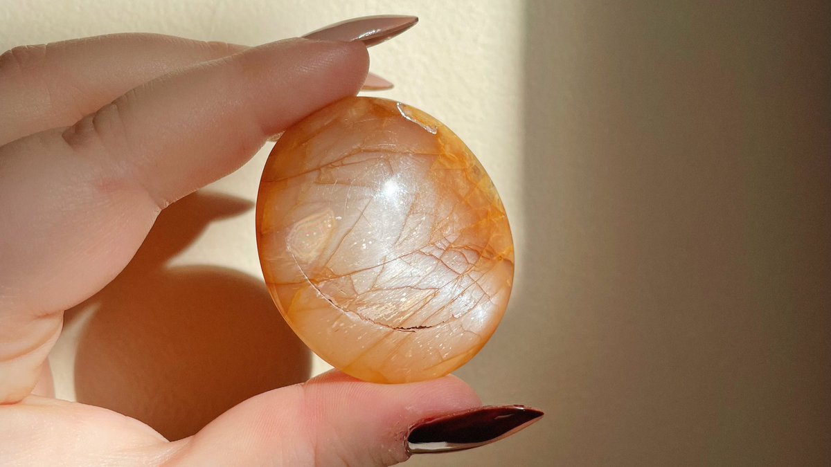 whimsycrystals's tweet photo. flashy peach moonstone palms are hitting my store in just under 2hrs!! 🌅✨🍑 https://t.co/EUrDsUwwa5
