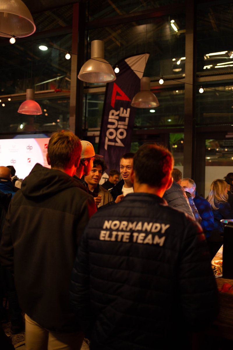 tourvoile's tweet photo. Quelle soirée! 3 mois après le #TourVoile2021, quel plaisir de retrouver notre équipe, les skippers et nos partenaires sur le village de la @TransatJV. 
Encore merci à tous ceux qui nous ont rejoint ! 

Dans 8 mois nous serons de nouveau tous réunis!

#tourvoile2022 https://t.co/HqhFv8hasQ