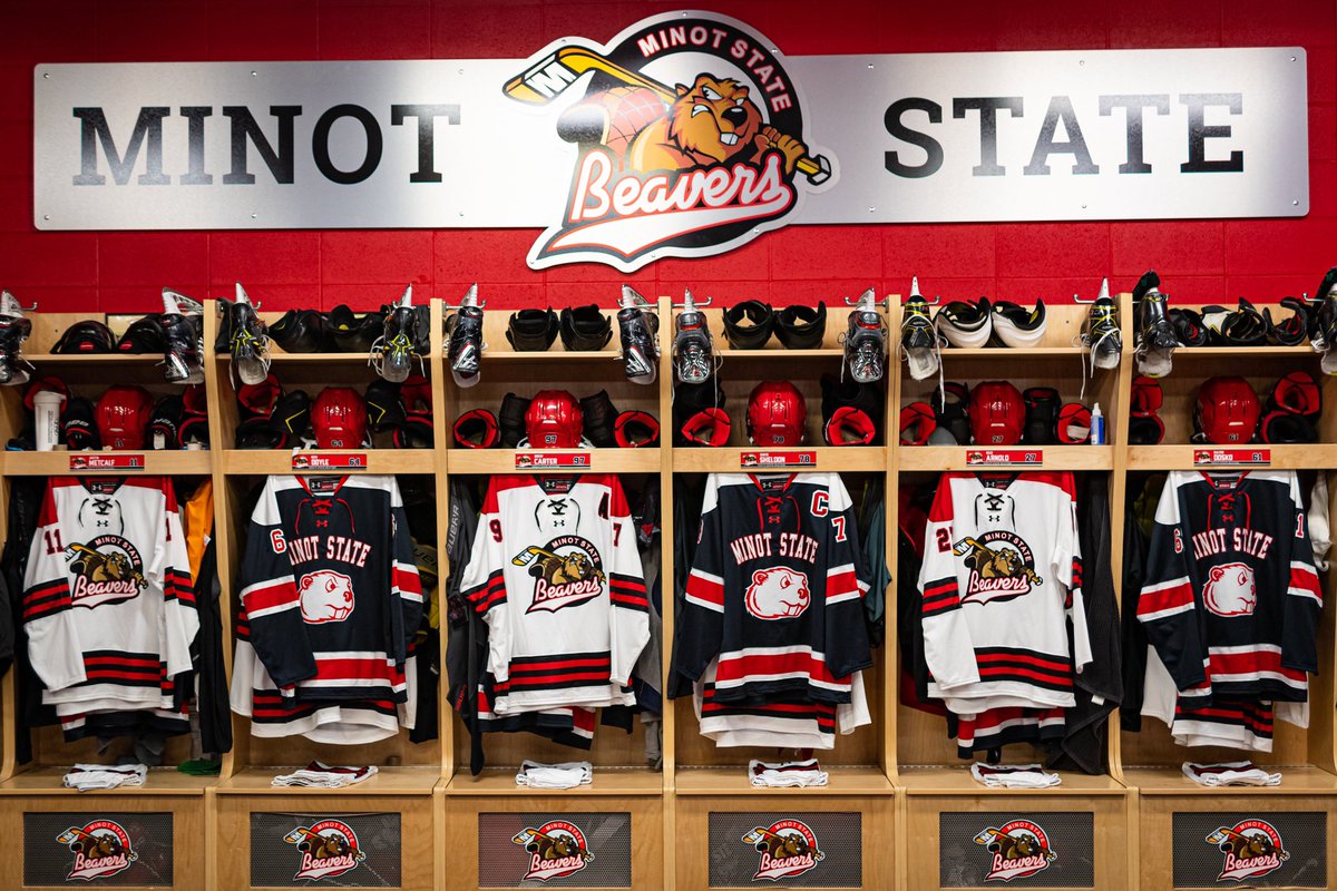 Minot State Men's Hockey tweet media
