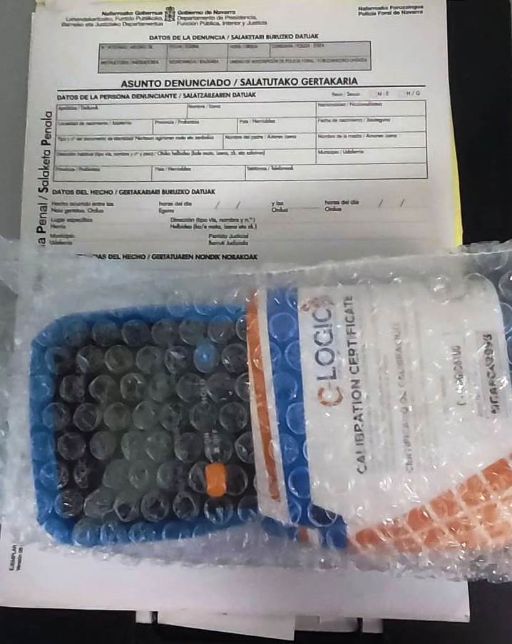 policiaforal_na's tweet photo. De "compras" en Cordovilla: 3 delitos leves de hurto denunciados (ropa, pequeños electrodomésticos). Bien por los vigilantes.
#SeguridadCiudadana https://t.co/7KgytkR9Zu