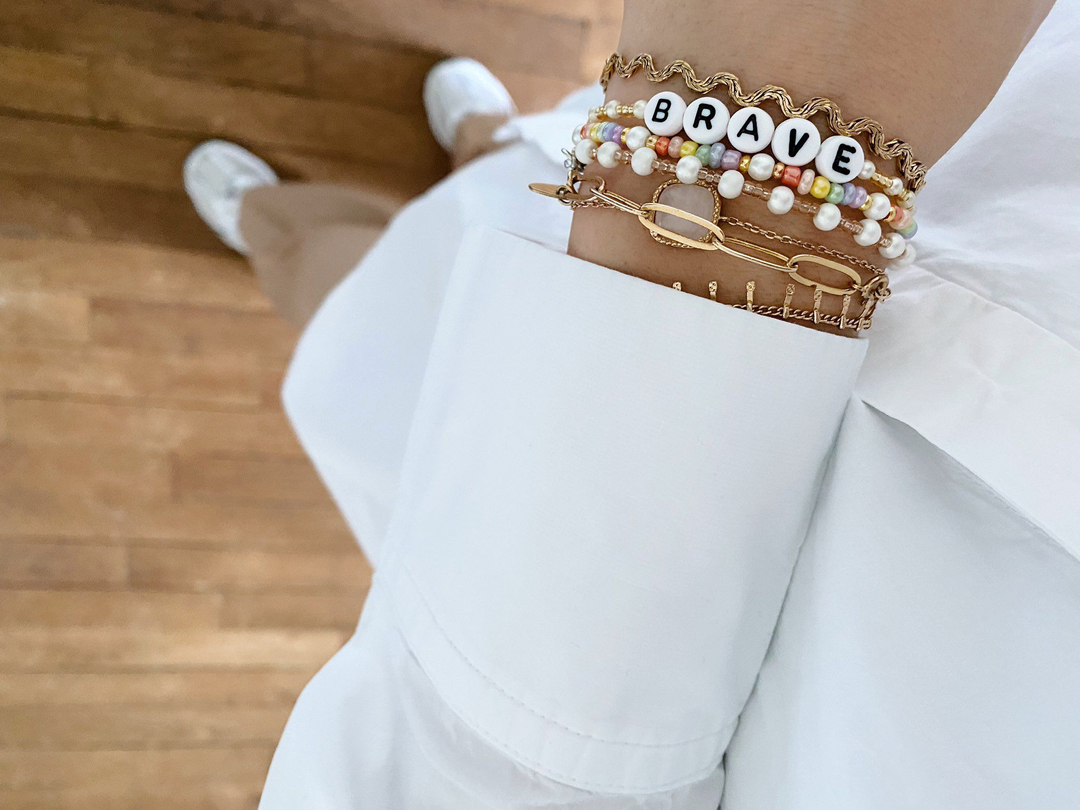 Friday mood ✨

🇫🇷 Ça y est c’est (enfin) vendredi ! Notre bracelet Brave vous a bien soutenu durant cette semaine, n’est-ce pas ? 

Friday mood ✨

🇬🇧 It's (finally) Friday! Our brave bracelet has been helping you through this week, hasn't it?

 #jewelstuff #m