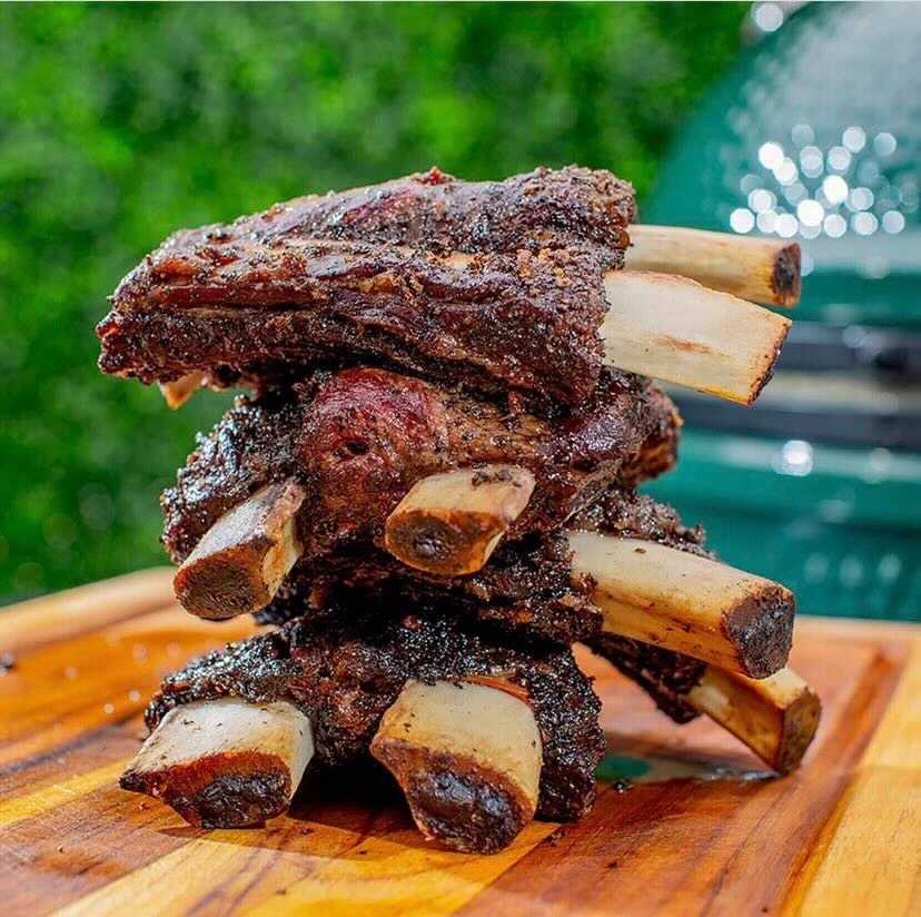 TGI Friday! What are you cooking up tonight? 🔥

We're feeling inspired (and hungry) by this mouthwatering stack of baby back ribs from our friends <a href="/BigGreenEgg/">Big Green Egg</a>. 

Want to know more about BGE? We've got a guide for wannabe Eggheads. Get it here ➡️ow.ly/gZtz50GEKty