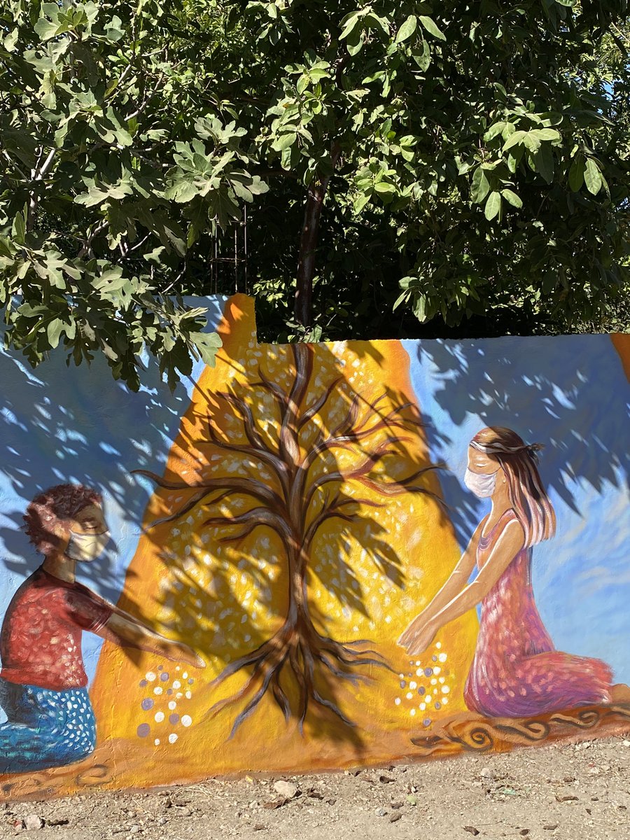 Marga_Bejarano's tweet photo. #AhoraNosToca inaugurar el mural del dibujo de Víctor Omar Partida, uno de los ganadores del Concurso que hicimos para conocer Nuevas formas de vivir la pandemia
#LaColoradaVive ¡gracias @ArgonautasGold por el lienzo en casa comunitaria y #LucyAguirre artista por adaptar la obra https://t.co/OgRyauCzRD