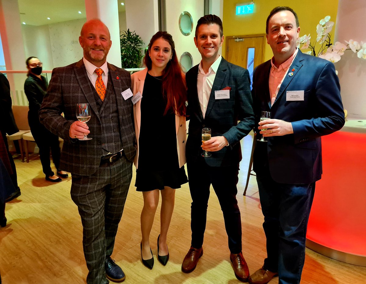 IoH_Online's tweet image. The amazing work of the students at @UWLHospTour was on display at a reception held at @PillarsUWL restaurant in London this week, with our CEO @RBWR and Events Apprentice Maria in attendance, joining members of our #HospitalityFamily including @Chefben1975 and @chefbytesdaniel.