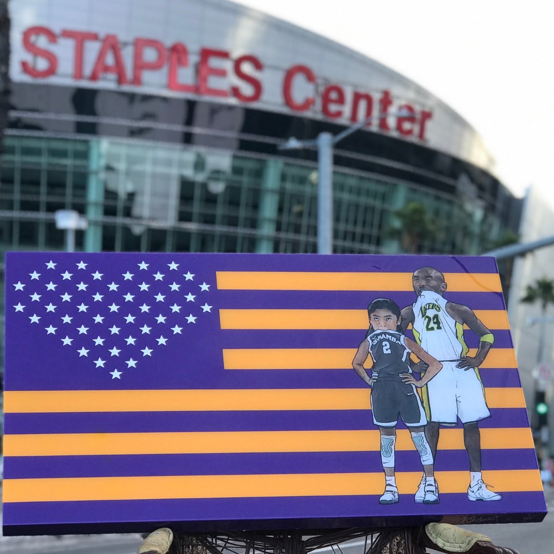 CASAofLA's tweet photo. Wine+Art is officially here tonight at the center of Leimert Park Village. Our silent auction is open until 8:30 PM! Anyone can register and bid from anywhere. Make sure to visit https://t.co/X34i05fl3t to find the perfect art for you. https://t.co/DRCm0mW5ZH