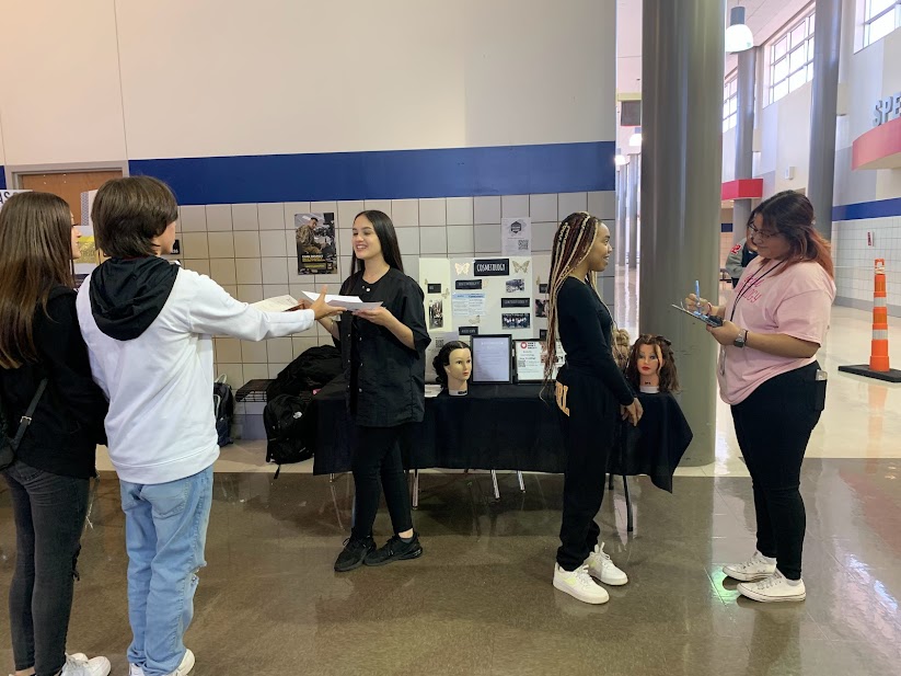 Having fun meeting our future Cosmetology students at Richland HS! <a href="/Richlandhigh/">Richland High School</a> <a href="/BISDBCTAL/">BCTAL</a>