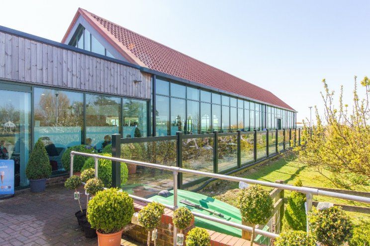 PunchlineGlos's tweet photo. Highfield Garden World raises the roof: https://t.co/aXAmoCbpce

@HighfieldGW @StroudDC #gardening #glosbiz https://t.co/8fXxGdOEGW