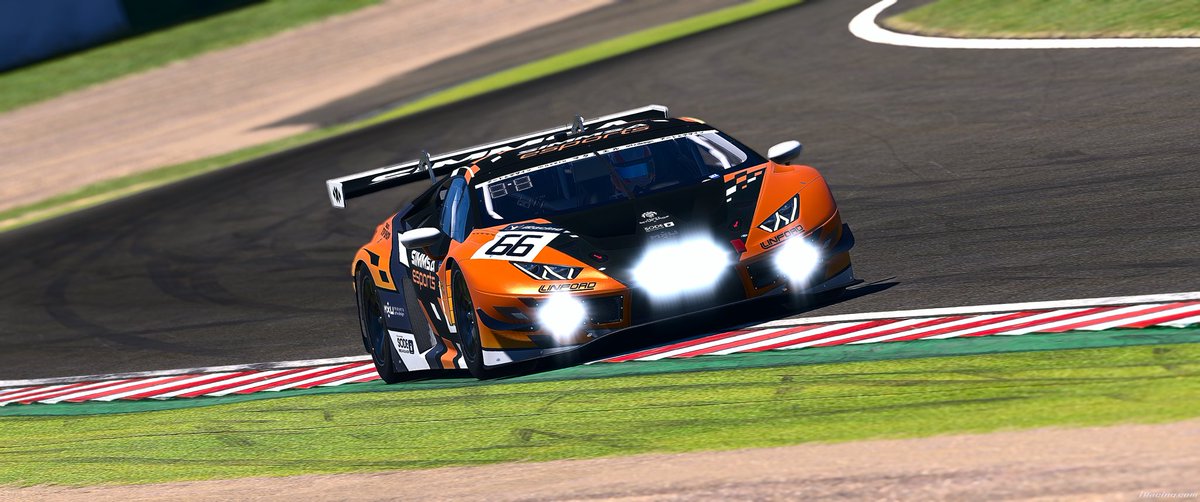SIMMSA_Esports's tweet photo. one last time this year for the Special Events we head to Japan 🇯🇵, the wonderful exciting track of Suzuka!

A 10 hour endurance for our driver line up 👇🏻

Fabio Rauer 🇩🇪 
Julian Reinhart 🇩🇪 
Scott Brazier 🏴󠁧󠁢󠁳󠁣󠁴󠁿 

#sim #simracing #esports #GT3 #iRacing #simracers #specialevent https://t.co/almAy9JQ3U