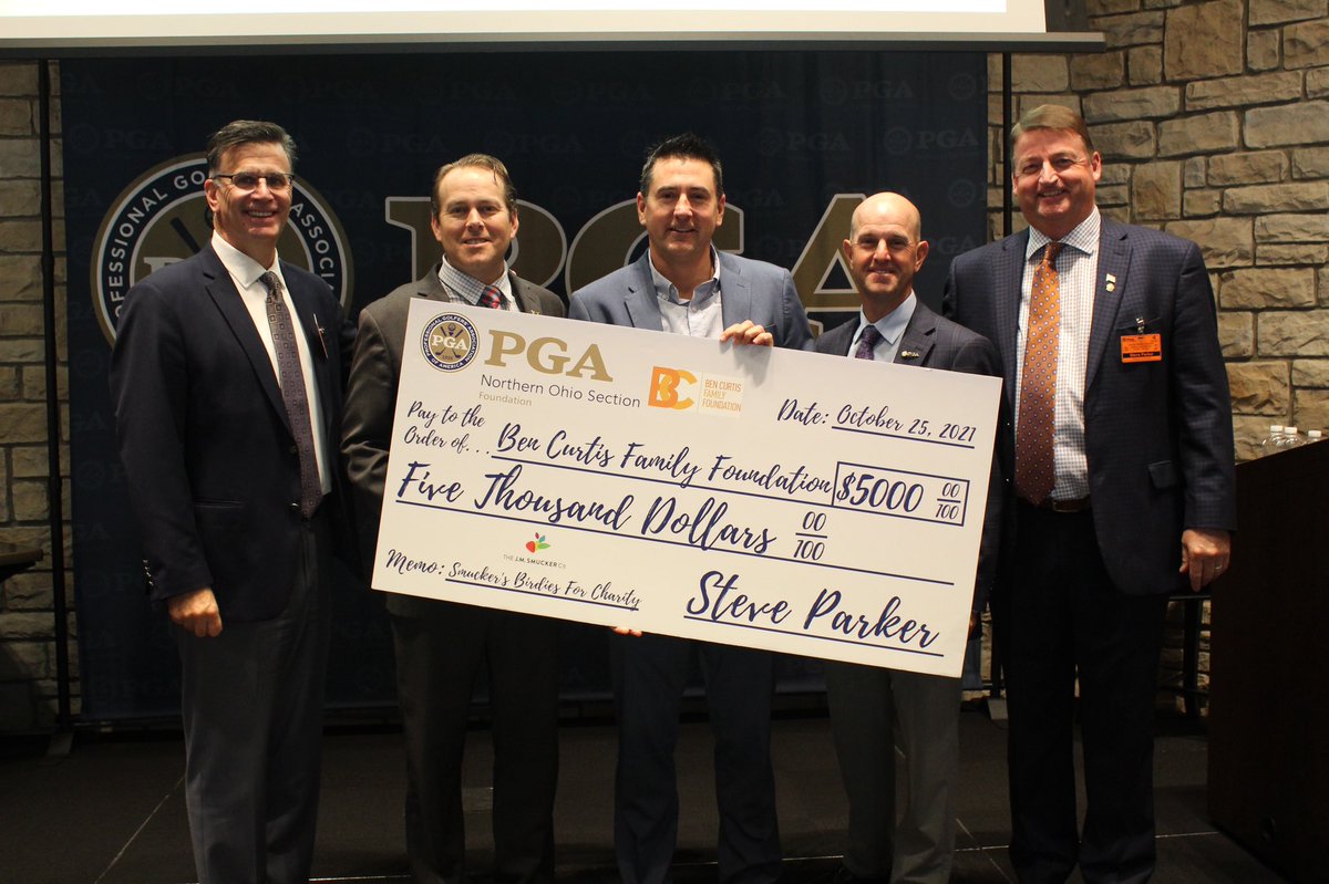 Happy #FoundationFriday! At last Monday’s Fall Meeting, the officers presented 5️⃣ checks to Northern Ohio charities. The first is the Ben Curtis Family Foundation which provides non-perishable food and toiletry kids to children throughout the school year! <a href="/bencurtisfdn/">bencurtisfdn</a>