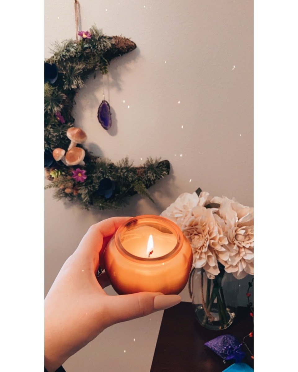 WellsWriting's tweet image. Let’s talk writing rituals. For #NaNoWriMo21 I’ve discovered that if I light my caramel pumpkin candle each time I do a writing sprint and blow it out when I’m finished, I feel more motivated to write the next time I sit down. What’s your #writingritual?
