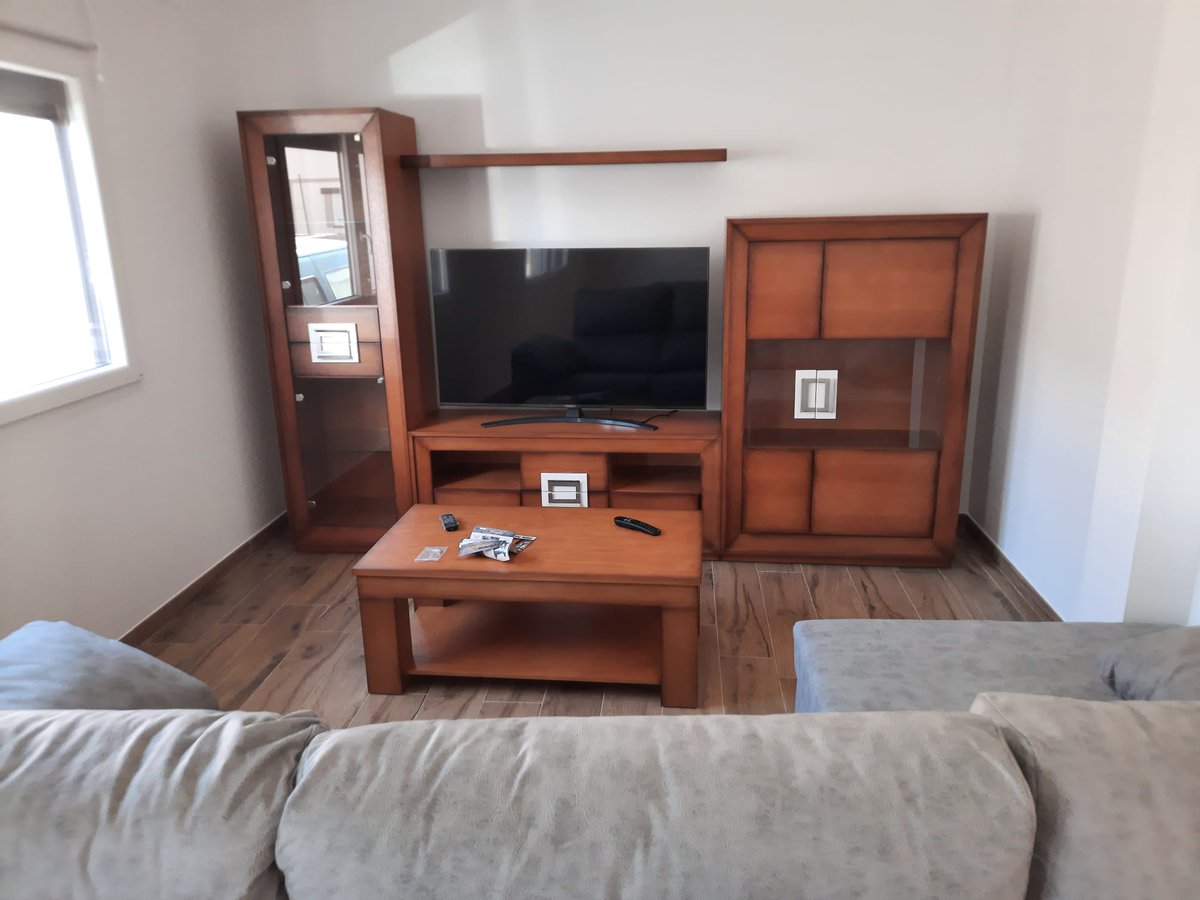 MueblesUniverso's tweet photo. Hola amig@s!!!
¿Qué tal estáis?, seguimos a tope de trabajo, mirad que montajes tan chulos hemos terminado estos días en las casas de nuestros clientes. Todo va quedando muy bonito, tal y como los diseñamos en nuestros proyectos 3D.

Feliz sábado amig@s!!
Te esperamos. https://t.co/2x1IauuLrv