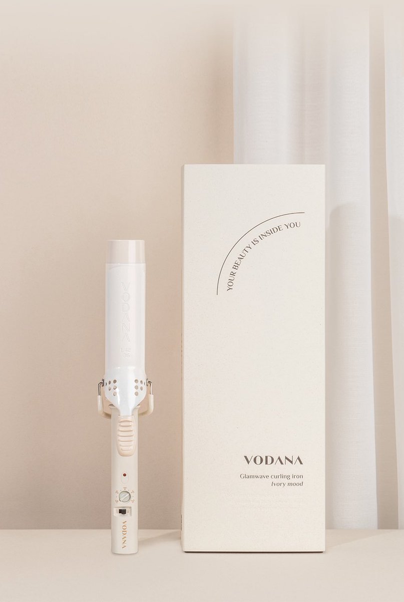 SeoulSpringShop's tweet photo. 💞Preorder💞VODANA Glamwave Curling Iron 36mm
 
💸 2,590฿

〰️Ivory Mood (สีใหม่)
〰️Violet
〰️Creamy Blue

💛มัดจำ 300฿💛
❌16/11/2021❌
#Springpreorder #พรีออเดอร์เกาหลี #ชี้เป้าโปรถูก #พรีออเดอร์ #พรีเกาหลี #ใช้ดีบอกต่อ #vodana https://t.co/J0huNW83n0