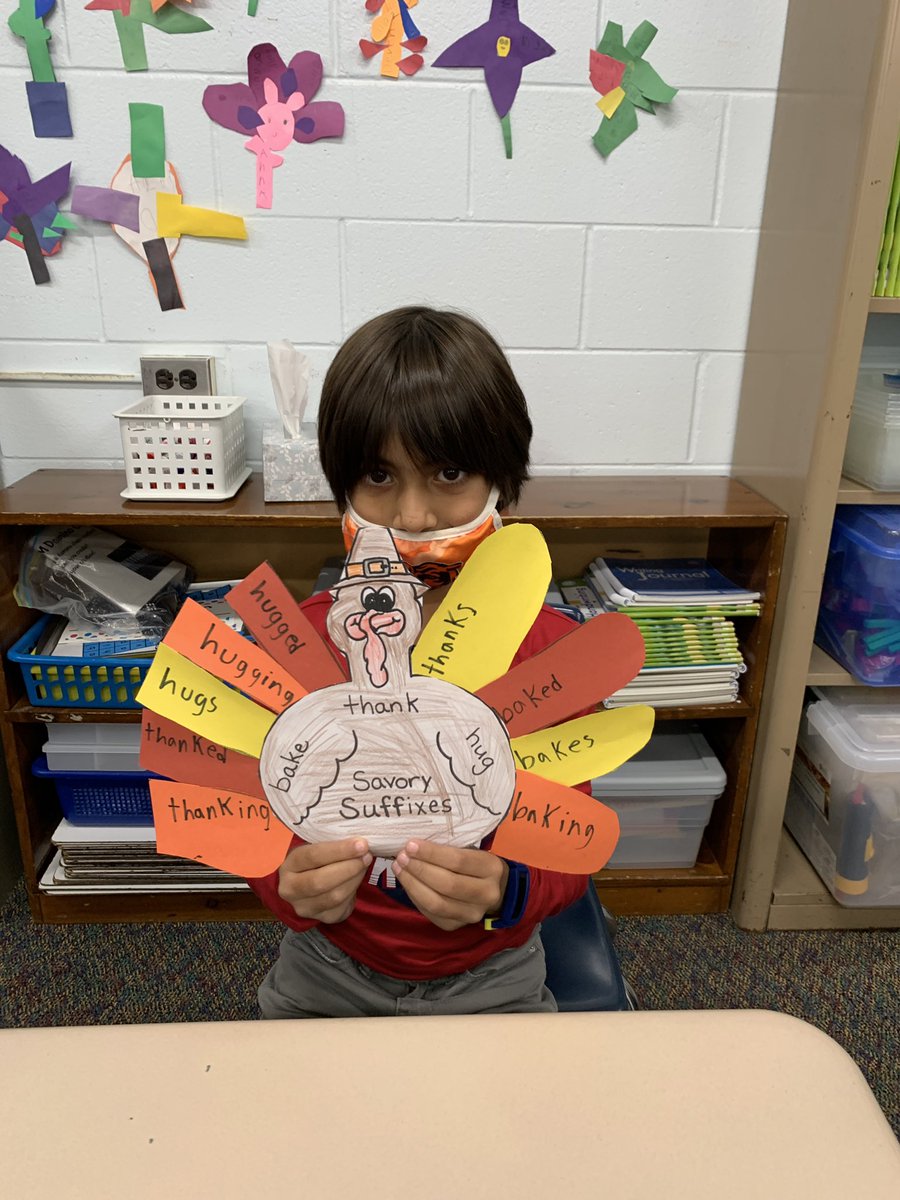 ms_pecoraro's tweet photo. We had so much fun learning about suffixes and making our turkeys! Gobble gobble! #leadlikeajaguar https://t.co/ujTyIsKSFo