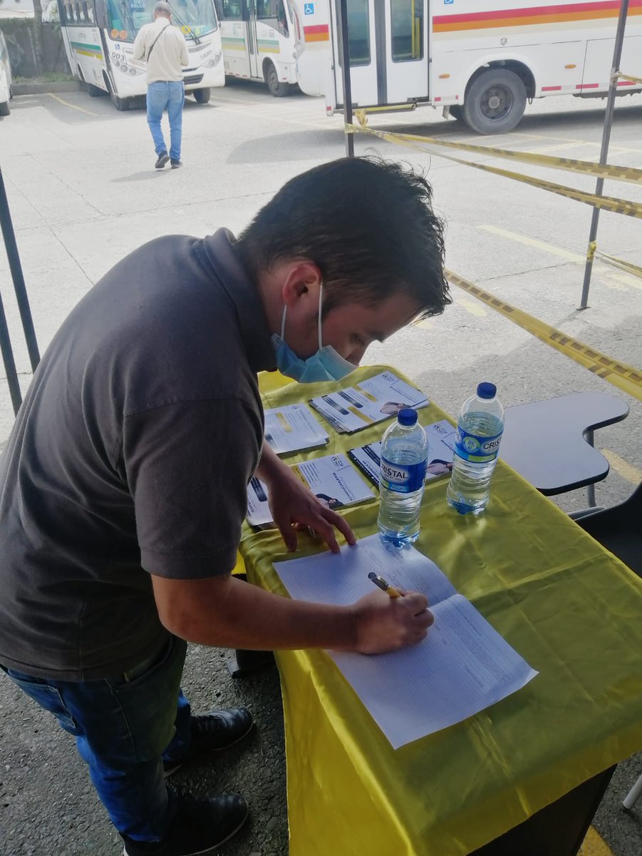 iumafis's tweet photo. Hoy @iumafis con los colaboradores de nuestro aliado estratégico Transportes Hato Viejo. https://t.co/tforzDB4Mn