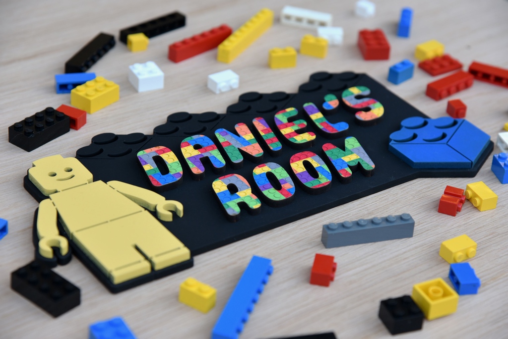 KandI_Design's tweet photo. #Personalised #Lego themed wooden #sign now available in our Etsy shop. https://t.co/sKq6qIEfTu