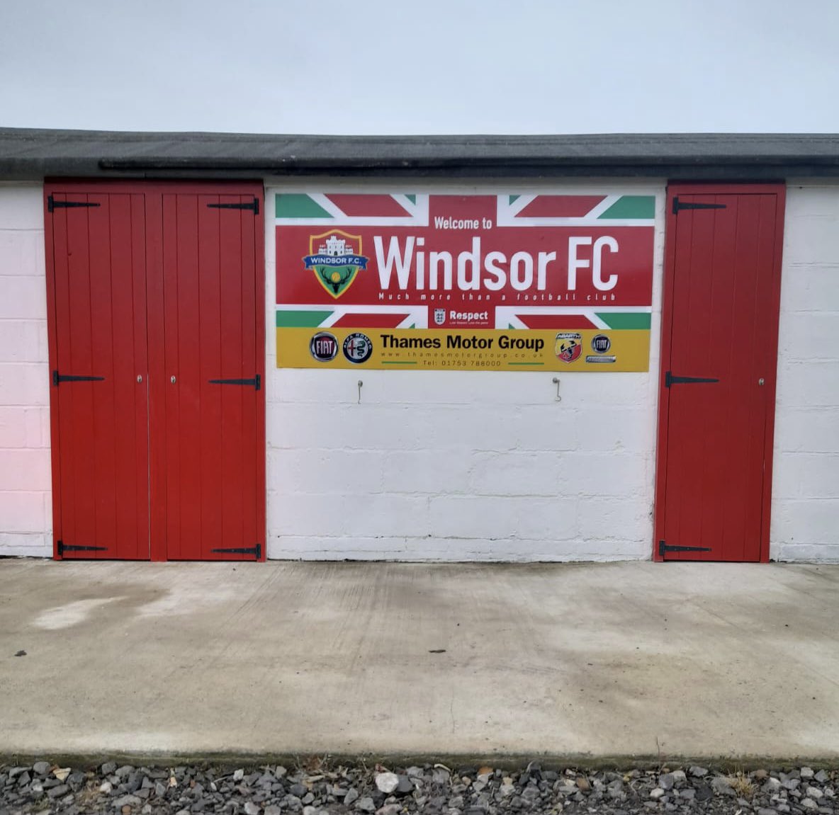 windsorfc's tweet photo. Grand Entrance! 

#WindsorFC ❤️💚⚽️ https://t.co/skq7x1U4jw