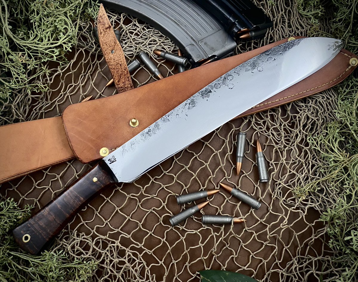 DiplomaticArrow's tweet photo. The Warlord -  18.75” overall length with a 12” sharp a$$ edge! Made out of 1075 high carbon steel, with a spine thickness of .3/16” and a distal tapered handle. The handle material is stabilized Koa with domed brass pin and lanyard hole. 

Thanks for looking! https://t.co/wSCBqOPSyC