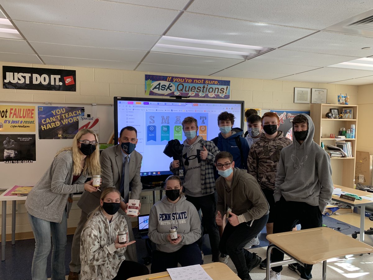 Loved hearing from Sun Valley students in Mr. Kunz Entrepreneurship Class evaluating the concepts of winning products from Shark Tank. Future Billionaires of America Club? #pennDelcoProud #SharkTank