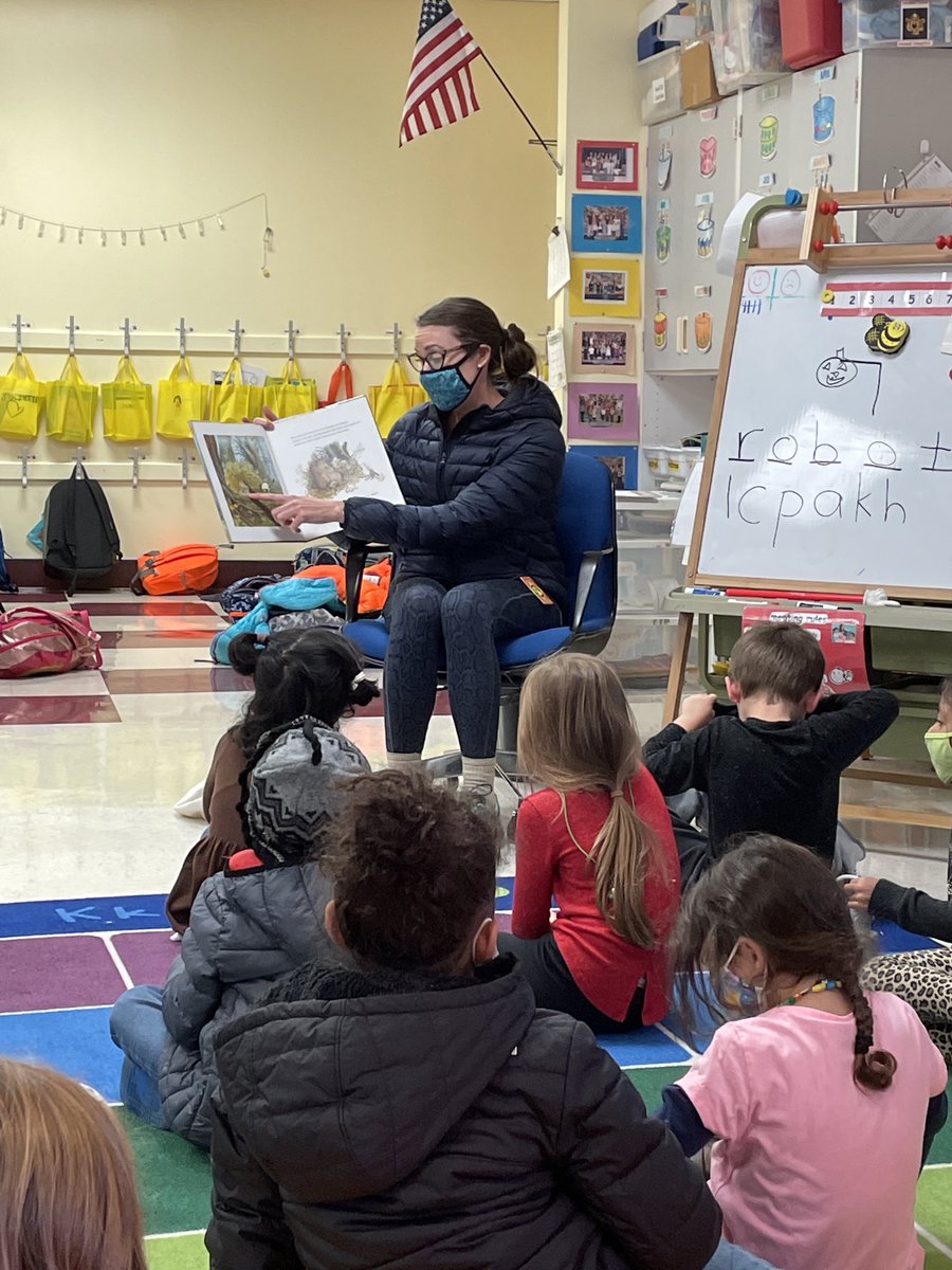 michellebarth2's tweet photo. Thank you Mrs. Wasson for being our Mystery Reader!
#ShakeyPride #happybitrthdaySamuel! https://t.co/KofSlj06rk