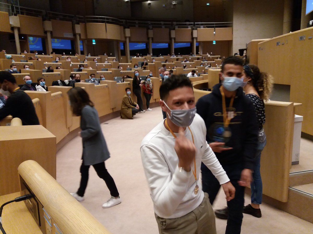 Chrono de bronze pour l'équipe de nos élèves <a href="/CentraleMars/">Centrale Marseille</a> . Bravo les gars ! #36hchrono