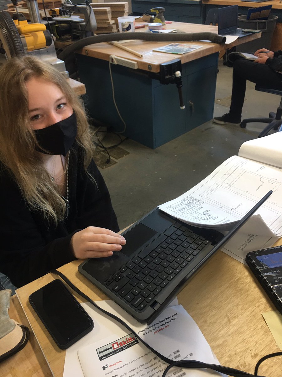 myersatidea1's tweet photo. This week my amazing students learned Blueprint Reading and how to use the CNC Machine!
#IDEACenterHS #CTE #guhsd #GUHSDTECH https://t.co/kVpgfhe2Xk