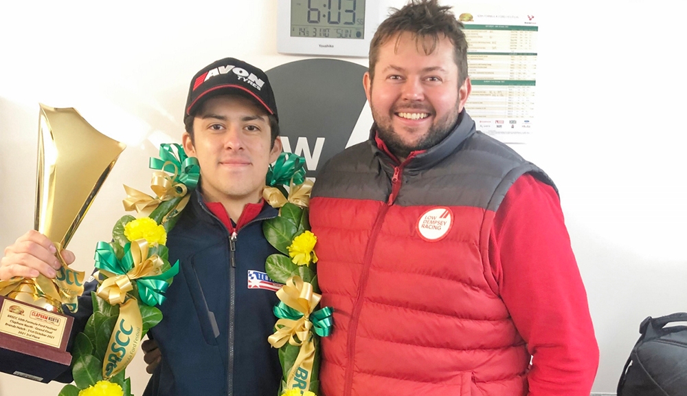 Flyin18T's tweet photo. #TeamUSAScholarship #AndreCastro Andre Castro: Still flat out https://t.co/CHtAXIpdPC https://t.co/2KpXPLx8Nz