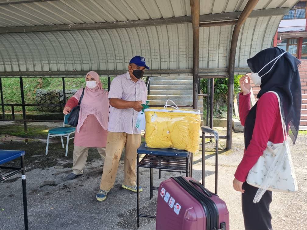 jppipgmkti's tweet photo. Hari pertama daftar kampus, 5 November 2021.
MEMACU ASPIRASI
#IPGKTI #jpp55 #memacuaspirasi #normabaharu https://t.co/v3Tltp5gG5