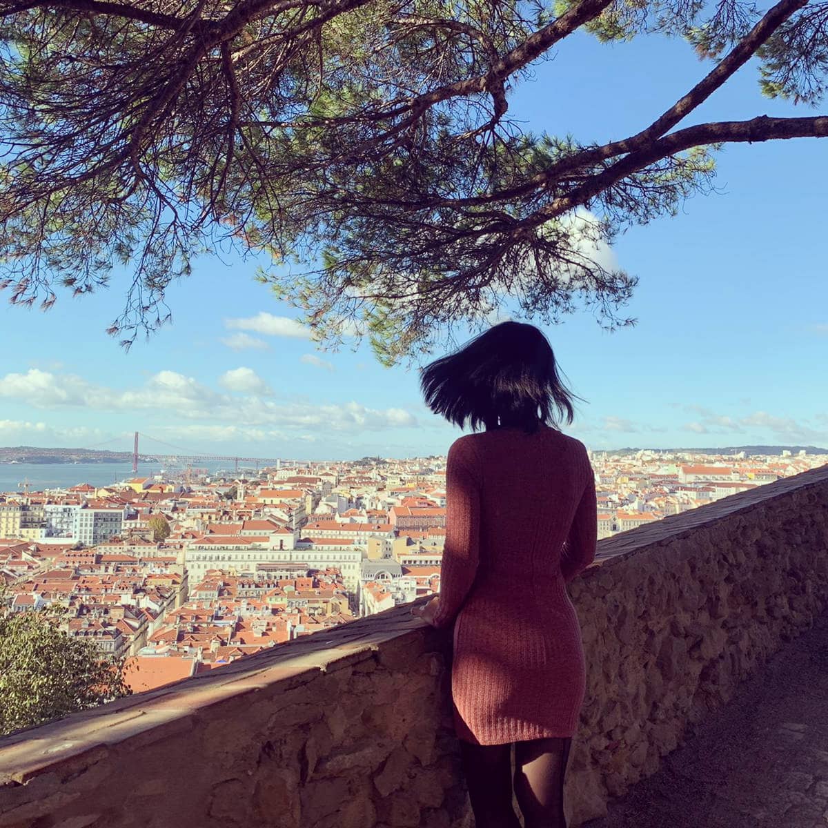 theworldofvi's tweet photo. Wandering in this beautiful city full of little absolute charming corners, steep roads and old stairs.
#VIinnewplaces #travel #reset #wheninLisbon https://t.co/7svkShZ6nz