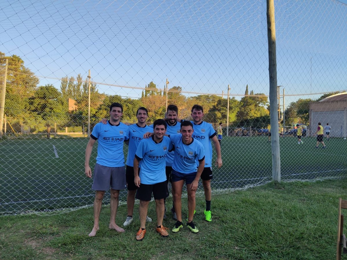 SebaBottoni's tweet photo. El mejor equipo de cañada de Gómez citychivo @ESPNFutbolArg @PolloVignolo @morenabeltran10  #espnf90 https://t.co/ehO8bnZ1Ox