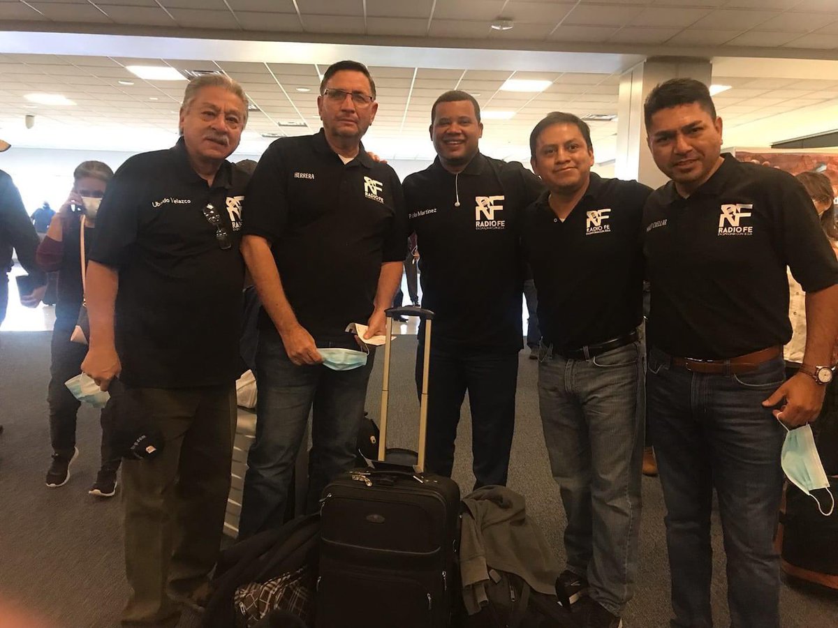 purposelychose7's tweet photo. Ya llegamos al Salvador
———
#pc7 #radio #radiofe #viral #envangelismo #sinfronteras #evangelismossinfronteras https://t.co/lEyyXnjCrL