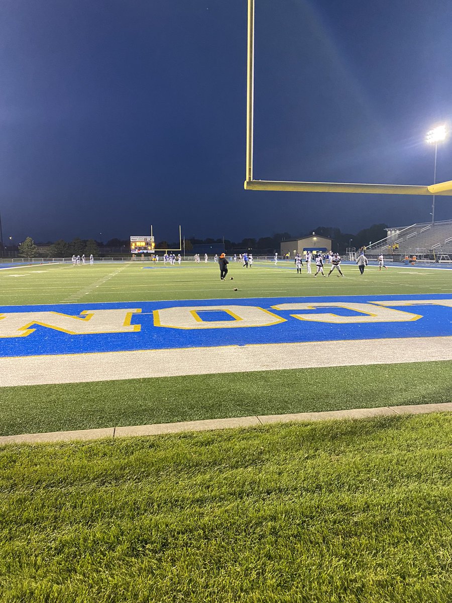 jstylemoore's tweet photo. Hoffman Estates Football is UNDERWAY in the IHSA FOOTBALL PLAYOFFS at Wheaton North! #TPW #WeAreOne https://t.co/Eit7wLmPNH
