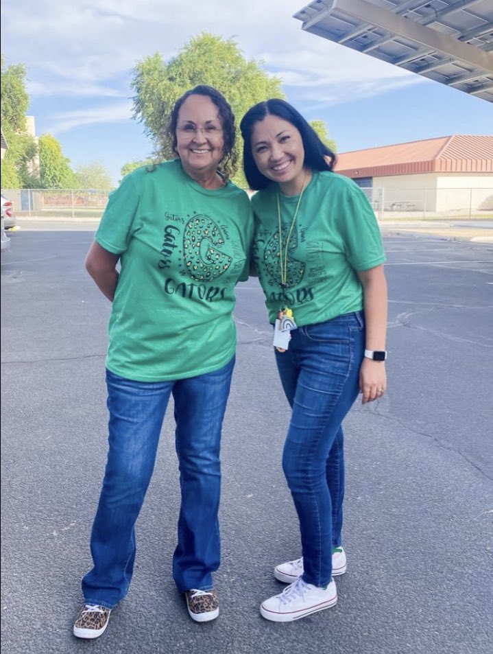 Mrs. Santa Cruz tweet media