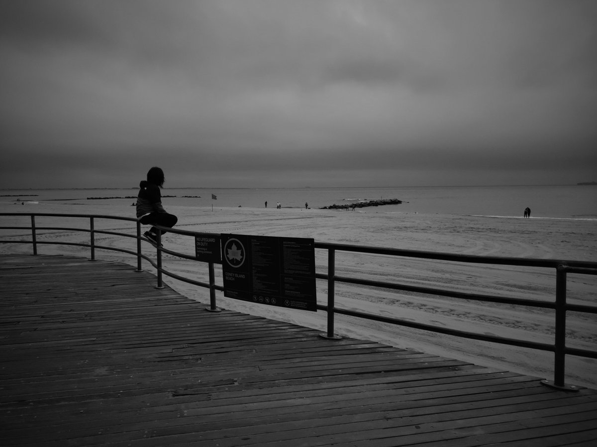 Hola. Hice un nuevo disco. La primera parte sale en diciembre.