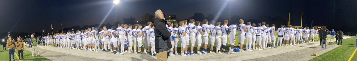 DETROITCCAD's tweet photo. MOODY WITH THE FUMBLE RECOVERY DOWN TO THE LAKER 4 WHERE LYONS PUNCHES ITNIN!!!  XTRA PT GOOD!!  

@DCCfootball and WB tied at 7-7.  5:12 left in the first.  #CCpride #WinterIsComing https://t.co/l1eqiXHi7Q