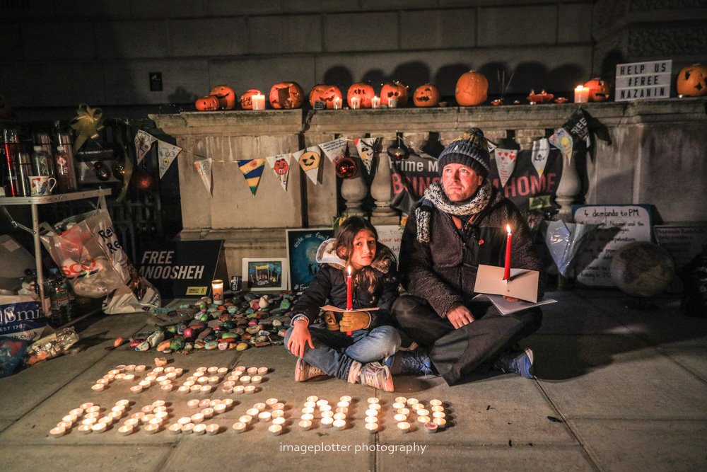 KarineOmry's tweet photo. Do I need to add anything? This picture speaks for itself...
#FreeNazanin
@AmnestyIran @amnesty @AmnestyUK @amnestyusa @BorisJohnson @trussliz @UNHumanRights @Nima_Challenger https://t.co/pvcjlqhYVD