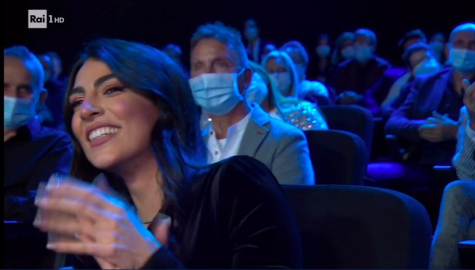 #giulia oggi presente in studio a sostenere il suo #pier #Prelemi 😍🥰