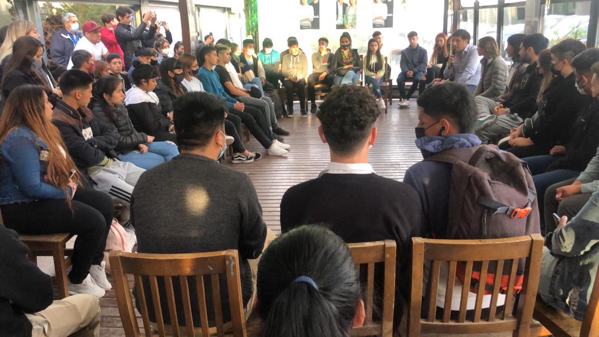 juanmoraco's tweet photo. Gracias @carocastro79 por visitar Pilar, escuchando y proponiendo un camino de esperanza hacía nuestros jóvenes #VamosConVos @RandazzoF https://t.co/qZTGSASOVl