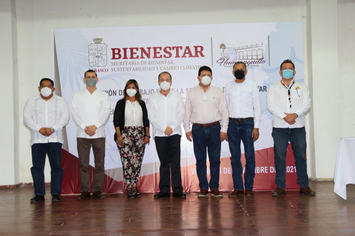 BienestarGobTab's tweet photo. Por indicación del Gobernador de Tabasco, Carlos Manuel Merino Campos, el Titular de la SBSCC, Lic. Manuel Sebastián Graniel Burelo, realiza reunión de trabajo con el Alcalde de Huimanguillo, Lic. Oscar Ferrer Ábalos. https://t.co/0jscnqYAbz