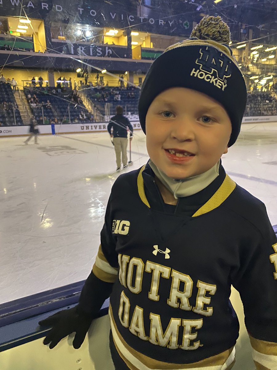 LBrady20's tweet image. Go Irish!! #irishvision #goirish @NDHockey
