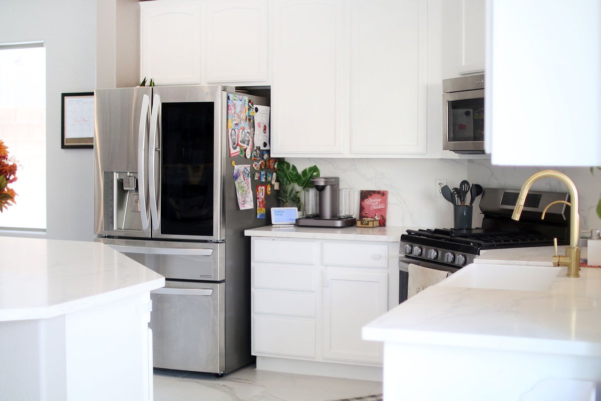 angelarbethea's tweet image. Here are my NEWEST finds that quickly became a household staple to our home from @GrabGreen, @RunningPressBooks, @BoulderClean, @CitrusMagic,  @Walmart.❤️

#AD #FallHomeRefreshBBxx click » angelaricardo.com/sugar-and-spic…

#GrabGreen #PlantBooks #BoulderClean #experiencethemagic #Walmart