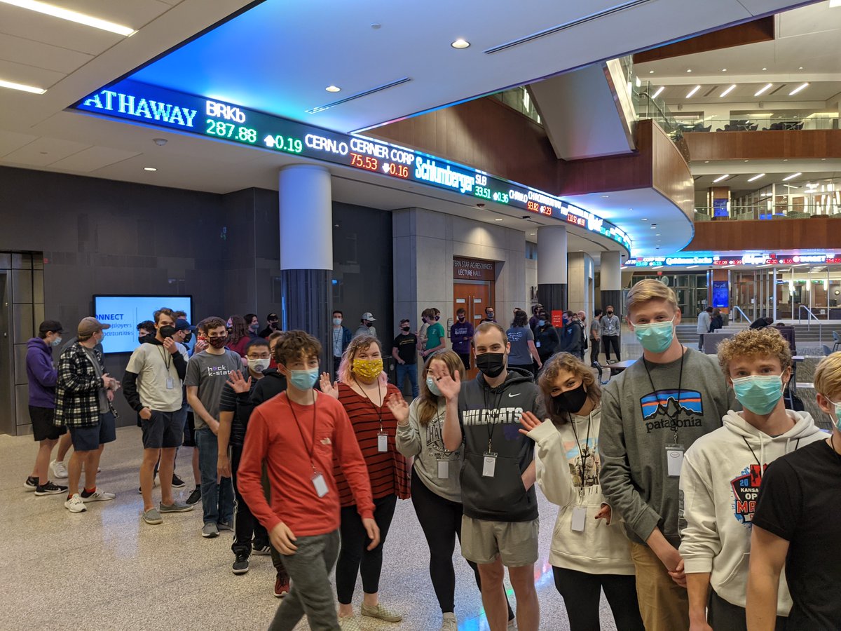 MLHacks's tweet image. We&apos;re having our first meal at #hackkstate this weekend! Super excited to see what y&apos;all make!