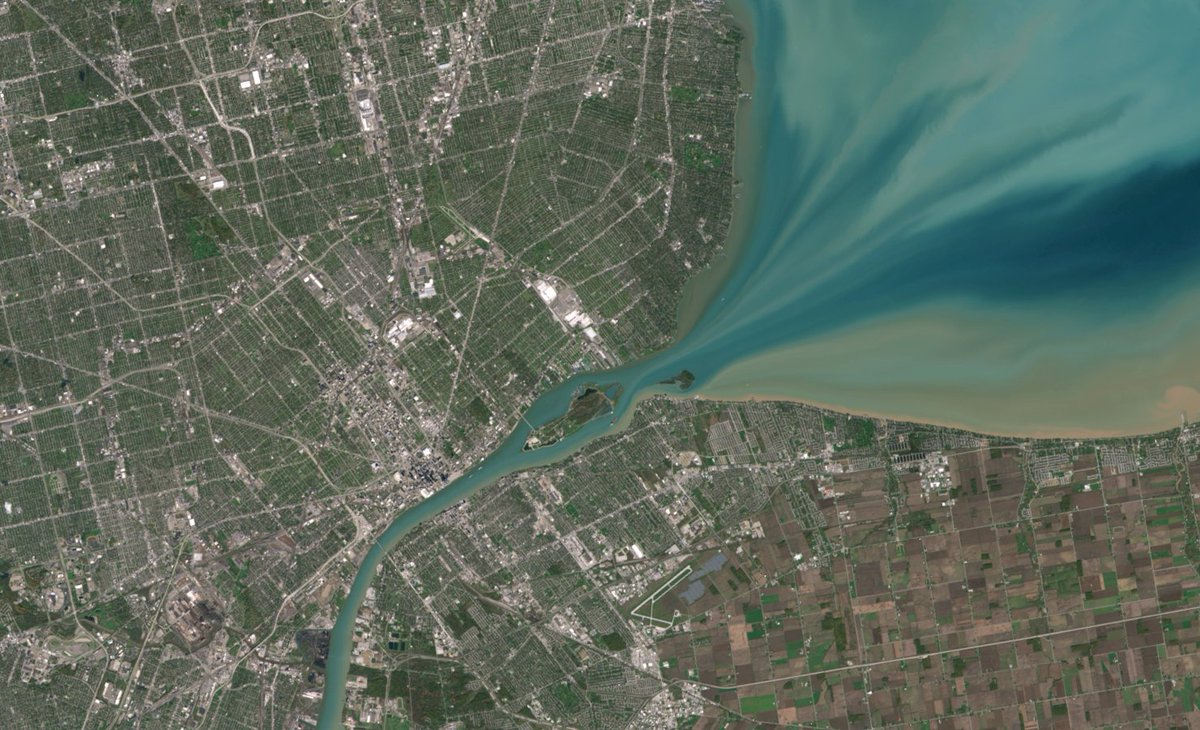 NASA_Landsat's tweet photo. #Landsat 9 First Light Images 👏🙌😍
https://t.co/fRR85jRZae https://t.co/lXt6B56lkn