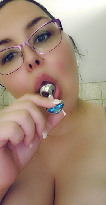 Check out my pornhub: sexymommy91 😋😏😍 https://t.co/RavY782MzI<a href="/tag/newprofilepic"class="tags"><span>#newprofilepic</span></a>