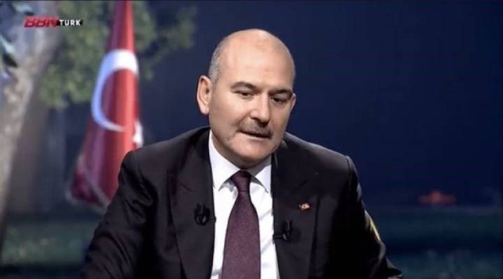 ErtugrulFilizay's tweet photo. Soylu: "İstanbul seçimini kaybettiğimizde ağladım" demiş.
Durun Sn. Soylu, gözyaşlarınızı harcamayın. İst. seçimleri sadece #BizMevsimi'nin başlangıcıydı.
Genel seçimlerden sonra bol bol ağlarsınız!

Söz size, "Ohh, Ohh" çekmiycez!

K A R Ş I Y I Z
#TekYolSeçim https://t.co/9mtydmzamY