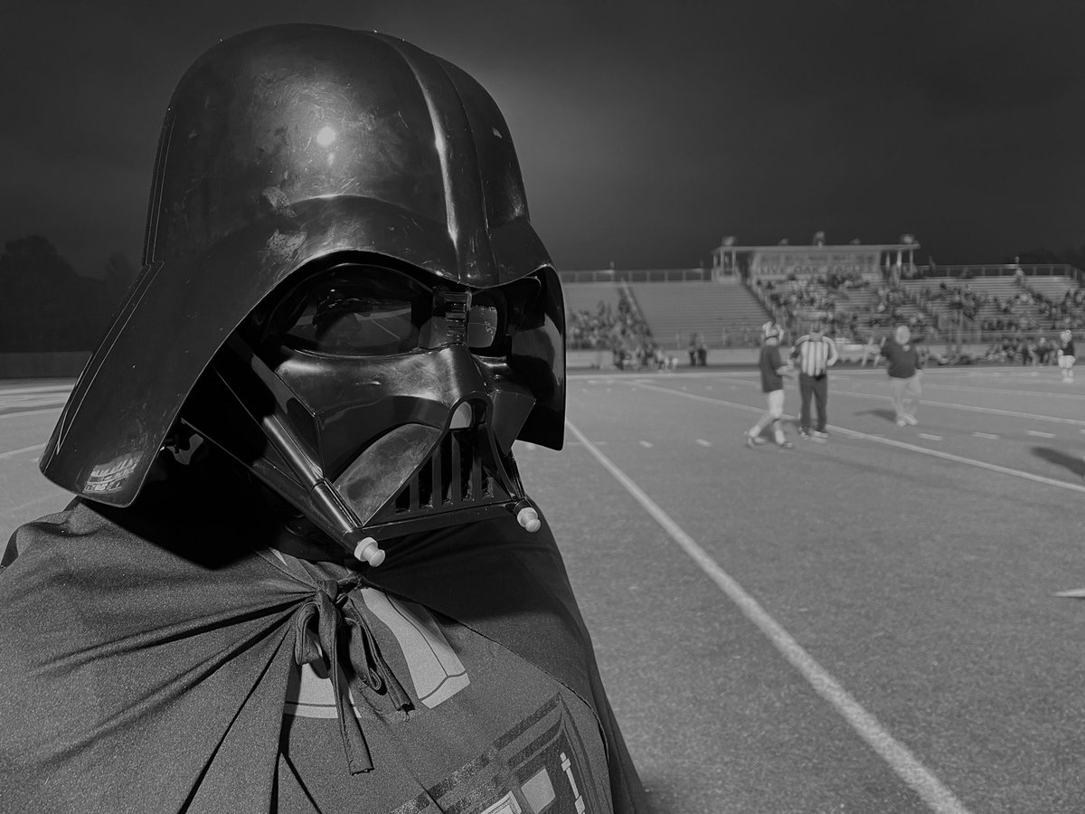 senatorhollins's tweet photo. If you only knew the power of the Dark Side. #TheRuleofTwo #TheForce https://t.co/9dpjoS71ZE