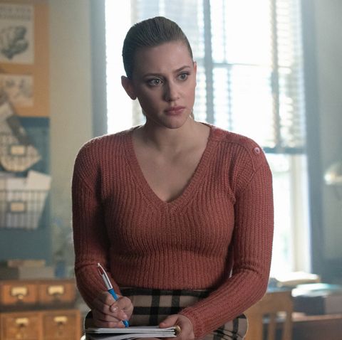Betty Cooper 🔍 // Radiant Parody tweet media