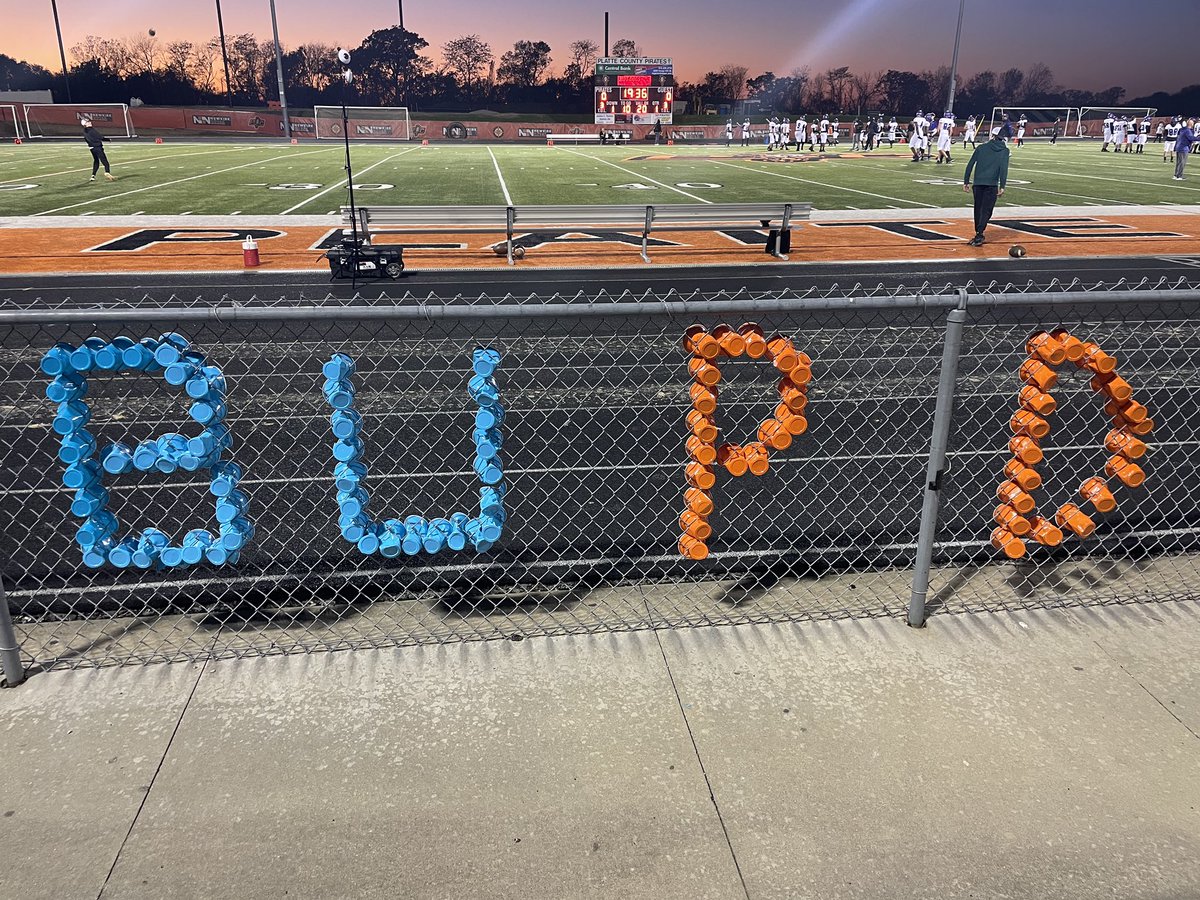 Pirates Serve Interact Club representing “Buckle Up, Phone Down” in our arrive alive campaign at the <a href="/_pcpirates/">Platte County Football</a> football game! <a href="/PCHSHalls/">PCHS Halls</a> <a href="/PlatteCountyR3/">PlatteCountyPirates</a>