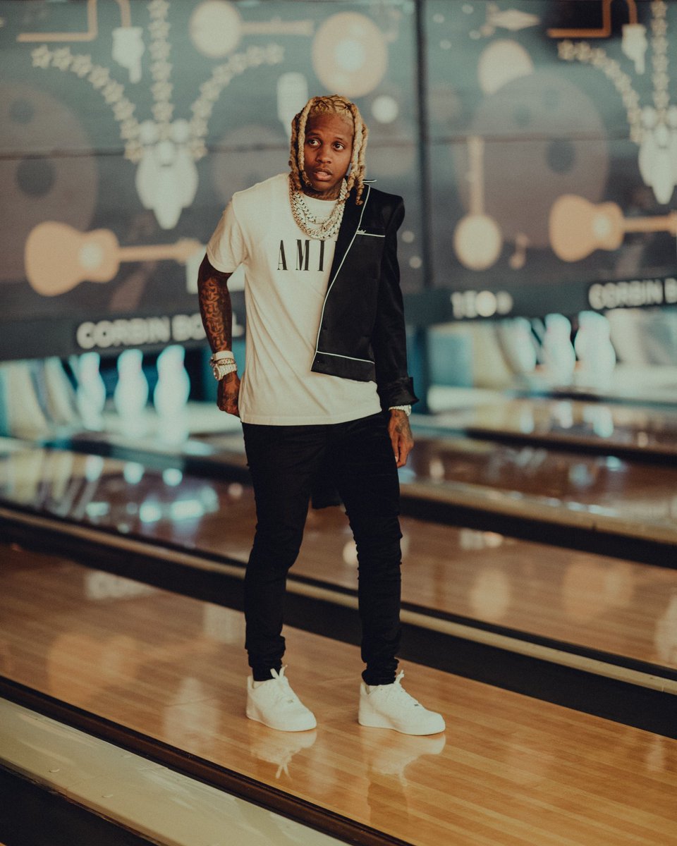 LOYAL TO A FAULT 🎳📸

<a href="/BigSean/">Sean Don</a> x <a href="/Hit_Boy/">Hit-Boy</a> feat <a href="/brysontiller/">tiller</a> &amp; <a href="/lildurk/">THE VOICE</a>